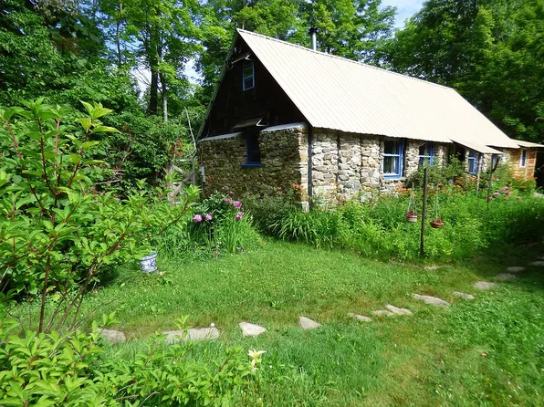 499 Buck Mountain Rd, Crown Point, NY 12928