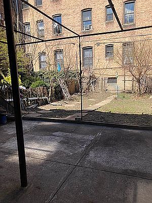 4th image of 46-07 47th Ave