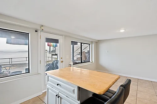 Floor plan 4703 Beach Dr SW, Seattle - Lower B