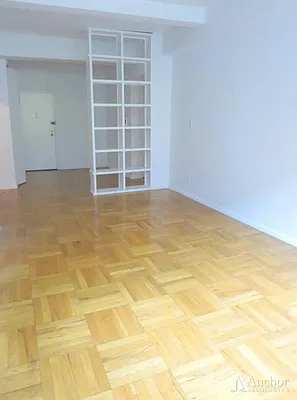 Rented by Anchor Associates | media 49