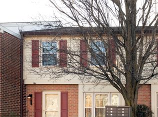 5576 First Statesman Ln, Alexandria, VA 22312