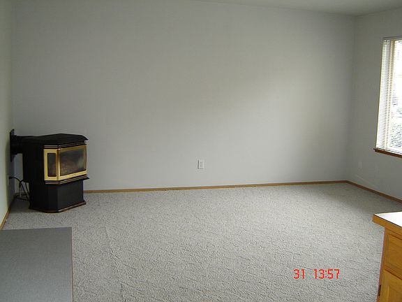 2nd image of 480 S Oak Harbor St APT B104