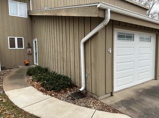 205 Ohio St APT 4, Decorah, IA 52101