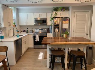 906 Gallatin St NW #102, Washington, DC 20011