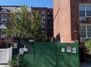 6386 Wetherole St, Rego Park, NY 11374