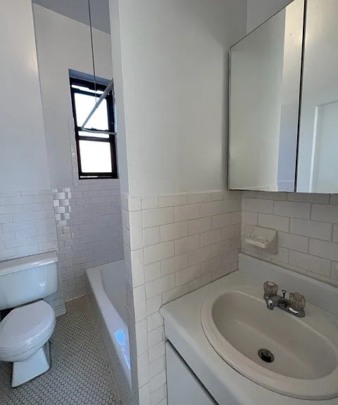 31 Tiemann Pl #68 — Photo 9
