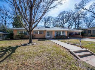 3219 Timberlane Dr, Tyler, TX 75701