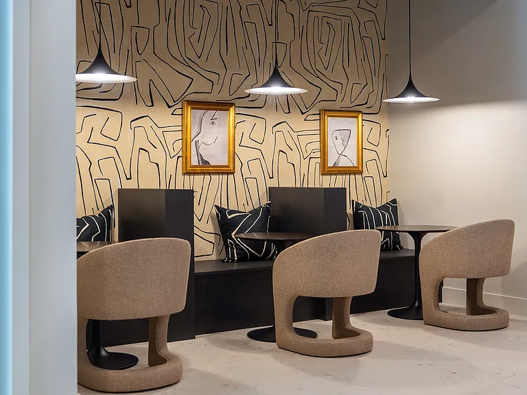 Co-Working Stations