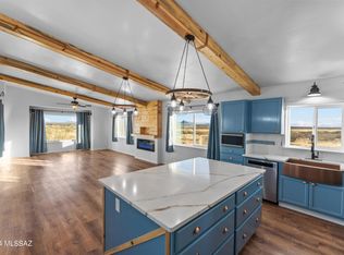 11529 S Hutchinson Rd, Hereford, AZ 85615