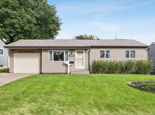 2923 Cypress Dr, Bettendorf, IA 52722
