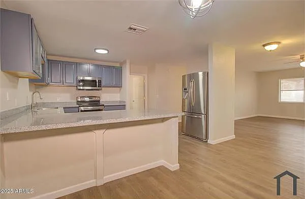 6 bed, 2980 sqft, $3,000 — Photo 1