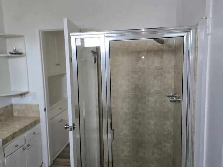 7000 S La Cienega Blvd #28 — Photo 27