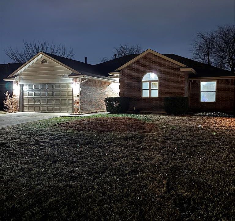 1st image of 5305 SE 85th St