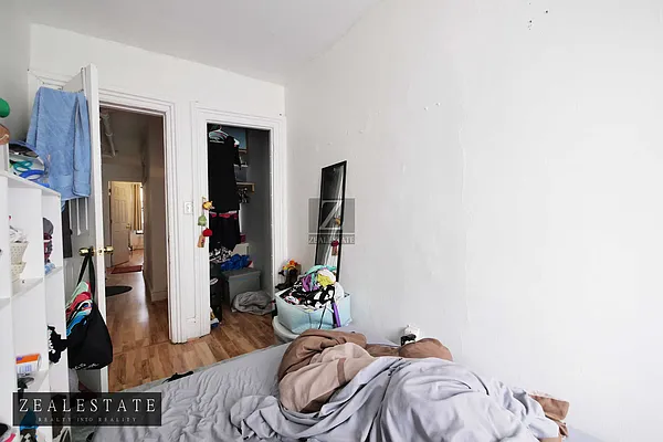 Rented by ZealEstate Group Inc | media 41