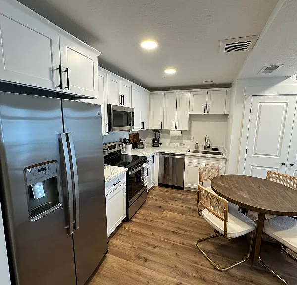 98 E Center St #309 — Photo 3