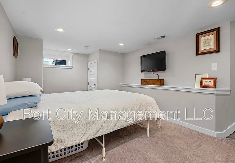 14 N Streeper St — Photo 25
