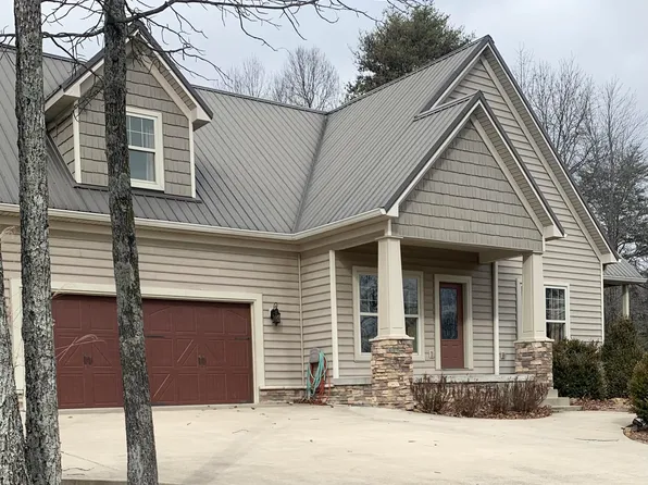 407 Ironwood Dr, Bee Spring, KY 42207