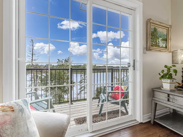 18 Waterview Hts #12, Charlottetown, PE C1A 9J5