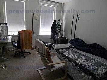 2nd image of 4 Vinal St #Ul4