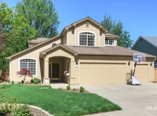 5565 E Stageline Dr, Boise, ID 83716