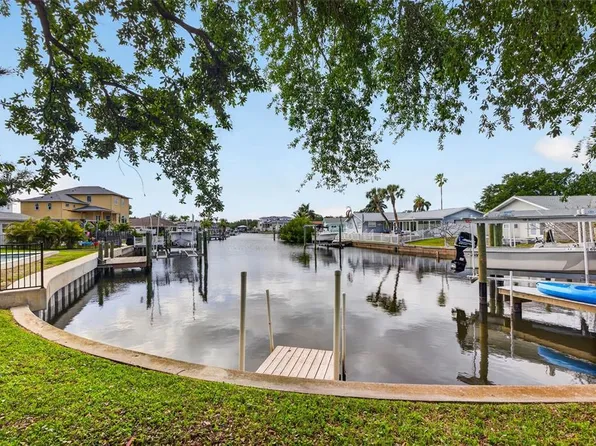 5200 14th St NE, Saint Petersburg, FL 33703