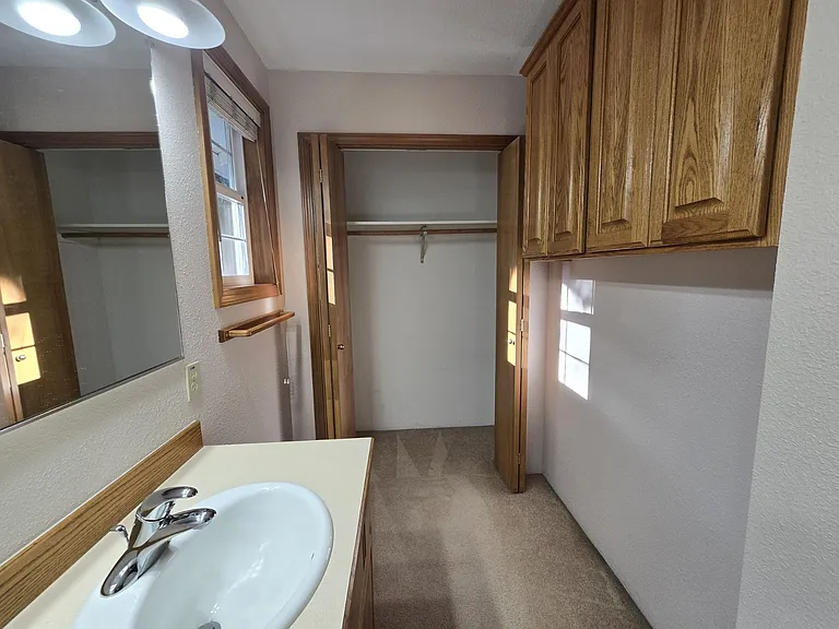 1335 NW Vallejo Dr — Photo 20