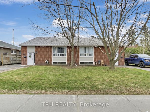2430 Iris St #2428, Ottawa, ON K2C 1C6