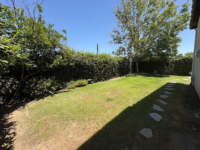 3310 N Tilden Ct — Photo 4