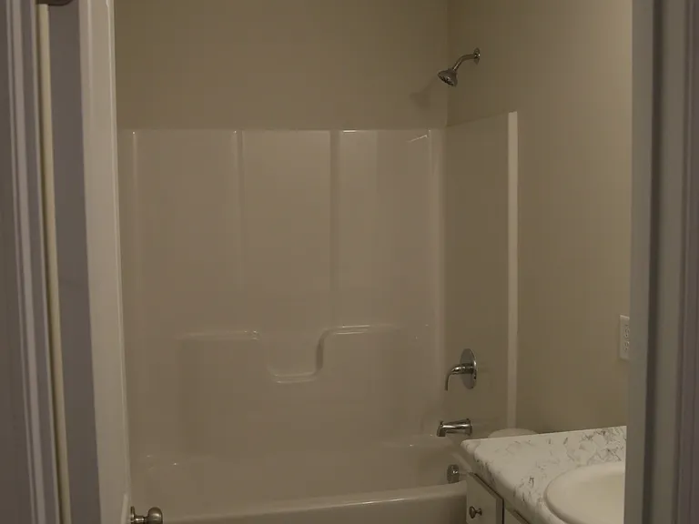 36 Alderman Ct — Photo 8