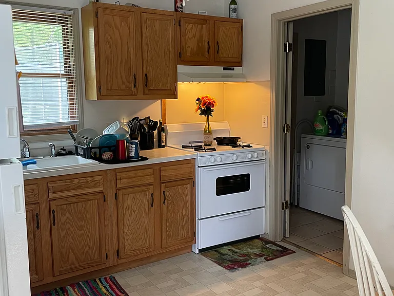 1313 Berg St #1311 — Photo 3