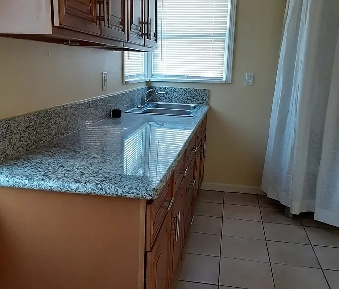 446 W 21st St #446 — Photo 3