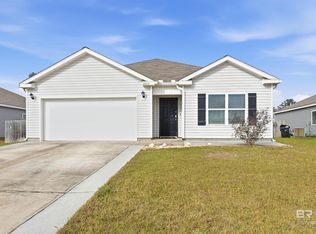 8062 Pickwick Dr, Foley, AL 36535
