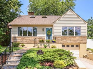 4 Holmes Ave, Hartsdale, NY 10530