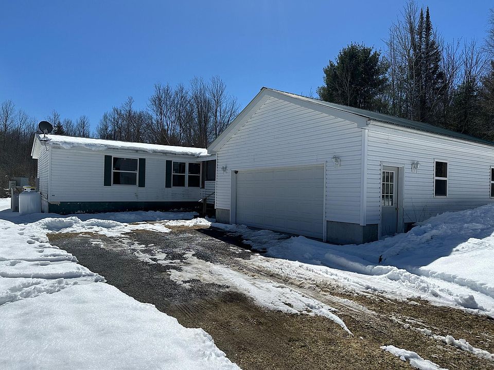 2nd image of 679 Hardscrabble Rd