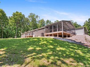 95 Cannon Ln, Hodgenville, KY 42748