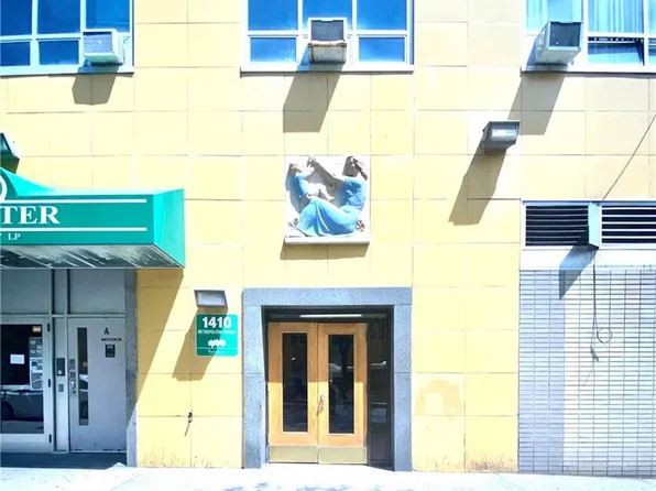1410 Metropolitan Ave APT 2I, Bronx, NY 10462