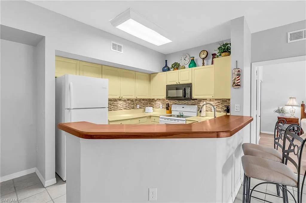 15645 Ocean Walk Circle - 213 - 213 — Photo 2
