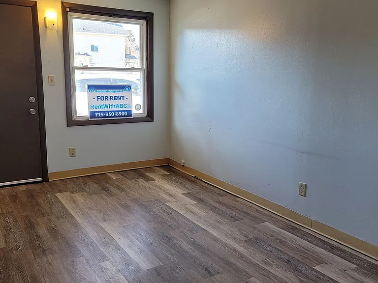 601 McClellan St — Photo 3