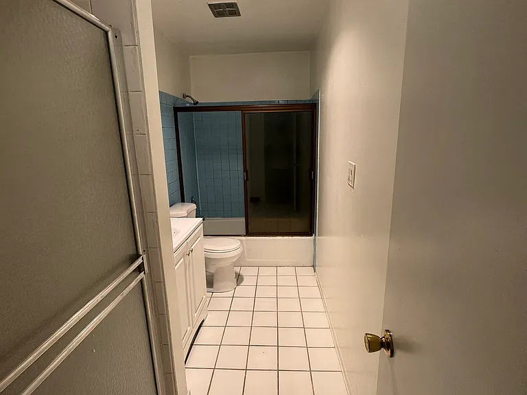 1187 E 3rd St #114 — Photo 14