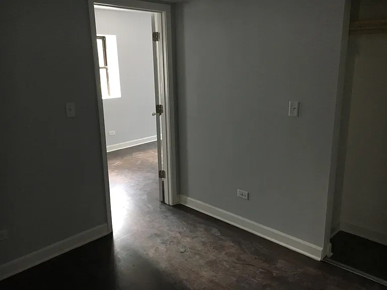 2228 S Sawyer Ave — Photo 7
