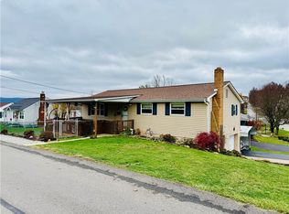 697 Park Ave, Mount Pleasant, PA