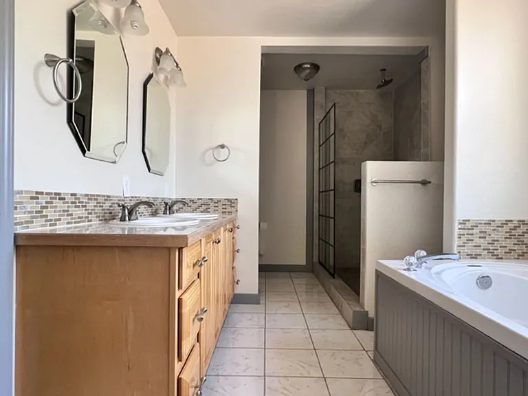 3134 N Blue Springs Ave — Photo 19