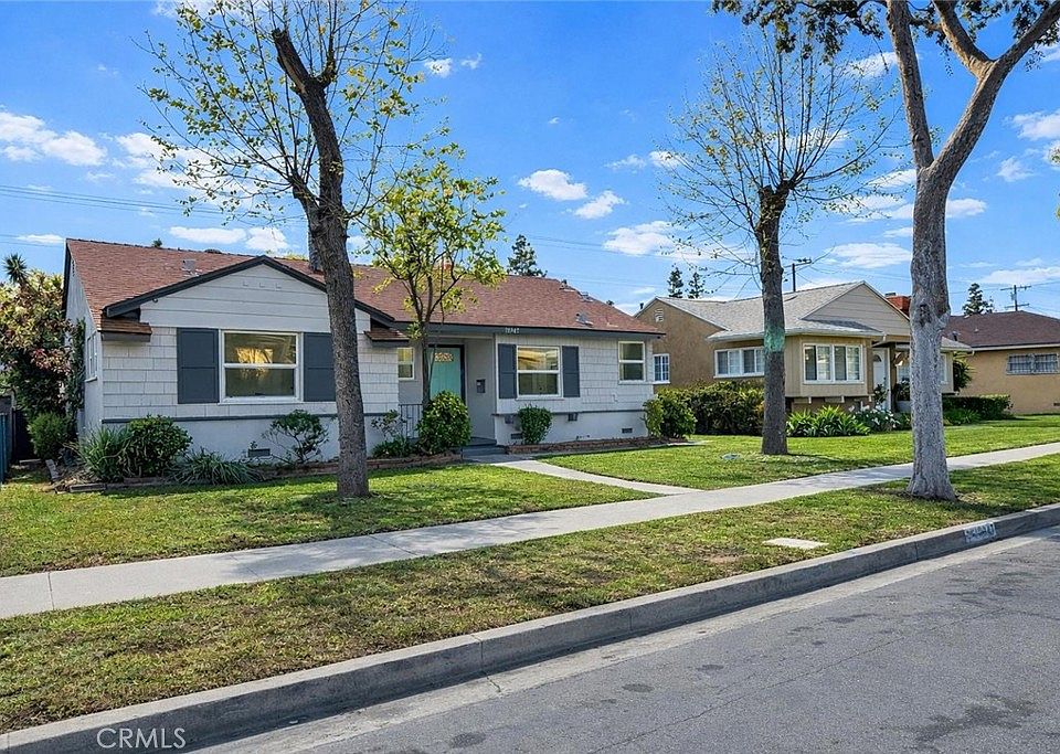 10947 Atkinson Ave, Inglewood, CA 90303 | MLS #MB26084601 | Zillow