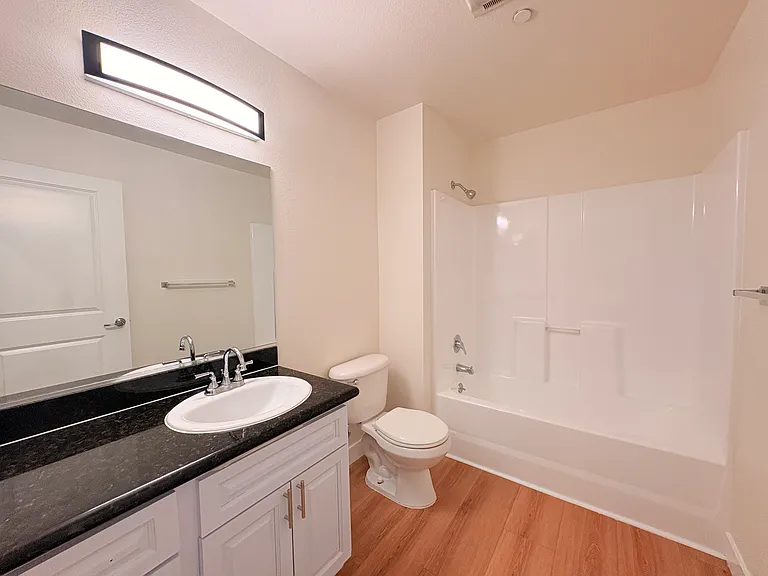 1301 N. Hollywood Way — Photo 8