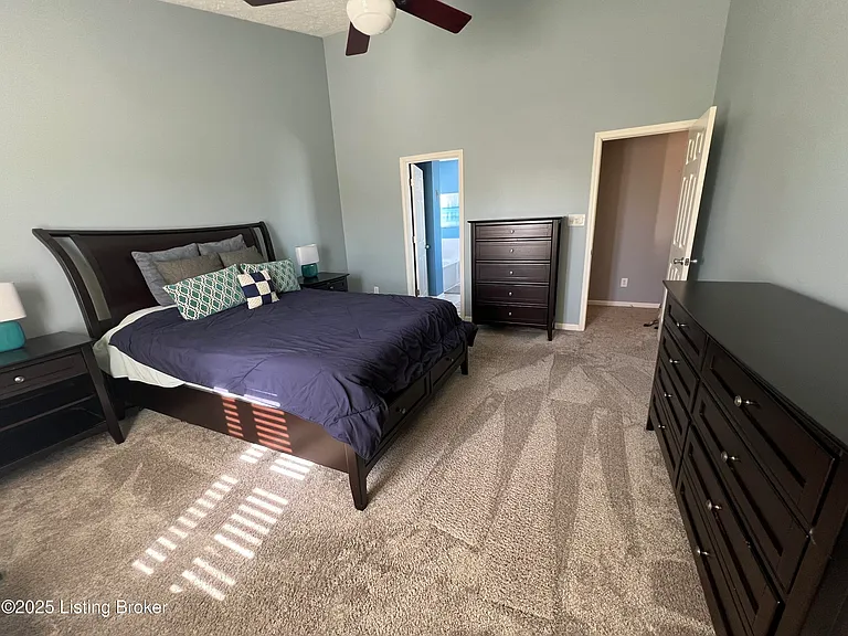 9216 Newbury Ct — Photo 9