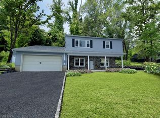 19 Mase Rd, Lake Hopatcong, NJ 07849