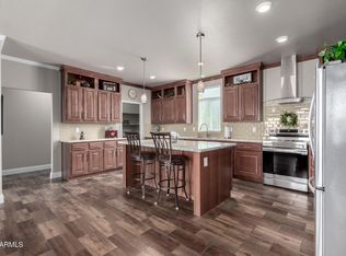 114 W Smoketree St, Apache Junction, AZ 85120