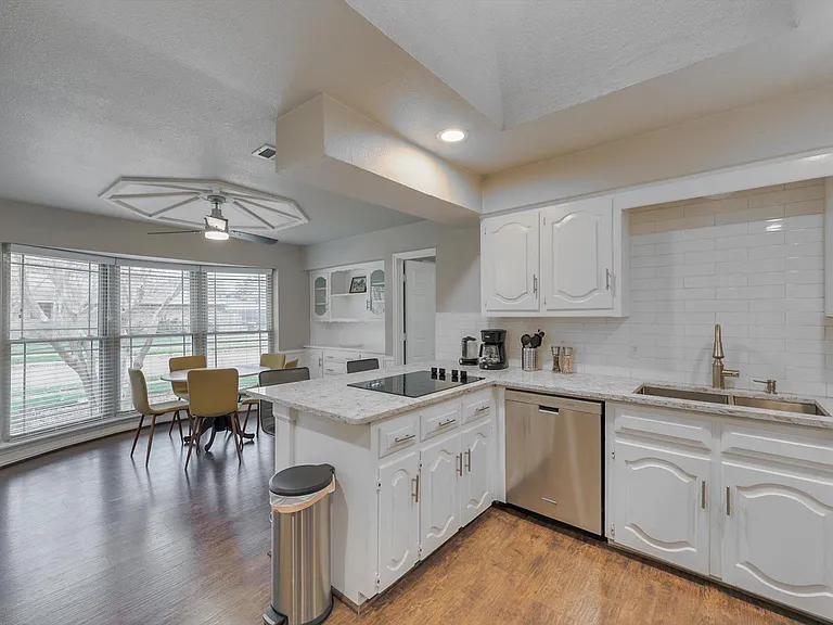 2116 Newcastle Cir — Photo 15