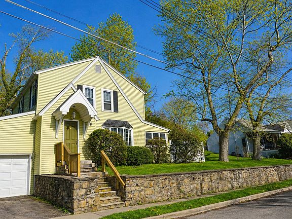 2nd image of 510/512 Woodford Ave