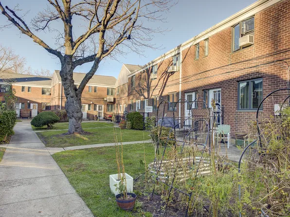 216-76 68th Avenue image 19 of 19